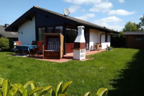 Ferienhaus mit Garten, Terrasse und Grill